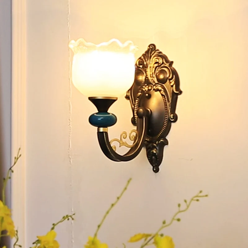 Wandkandelaar met bloemenmotief, retro matglas, 1/2-lichts bronzen wandlamp met metalen ronde arm Clearhalo