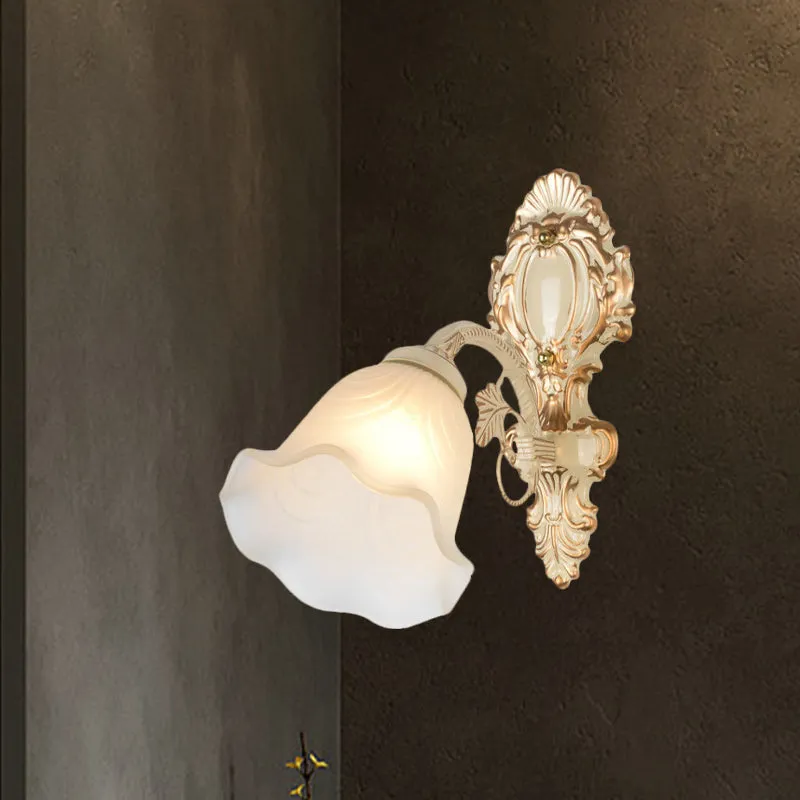Wandkandelaar van gebloemd glas, vintage wandlamp met 1 lamp, slaapkamer, beige Clearhalo