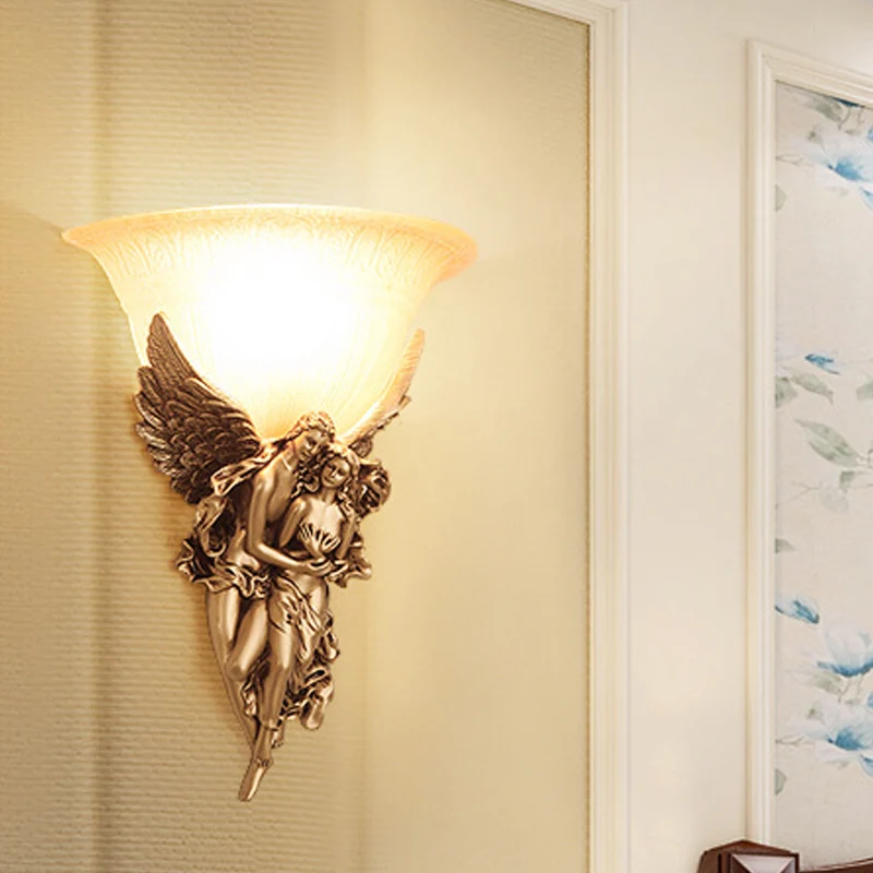 Wandlamp met enkele kop, lichte boerderijkomachtige melkachtige glazen wandlamp met hoekdecor goud Clearhalo