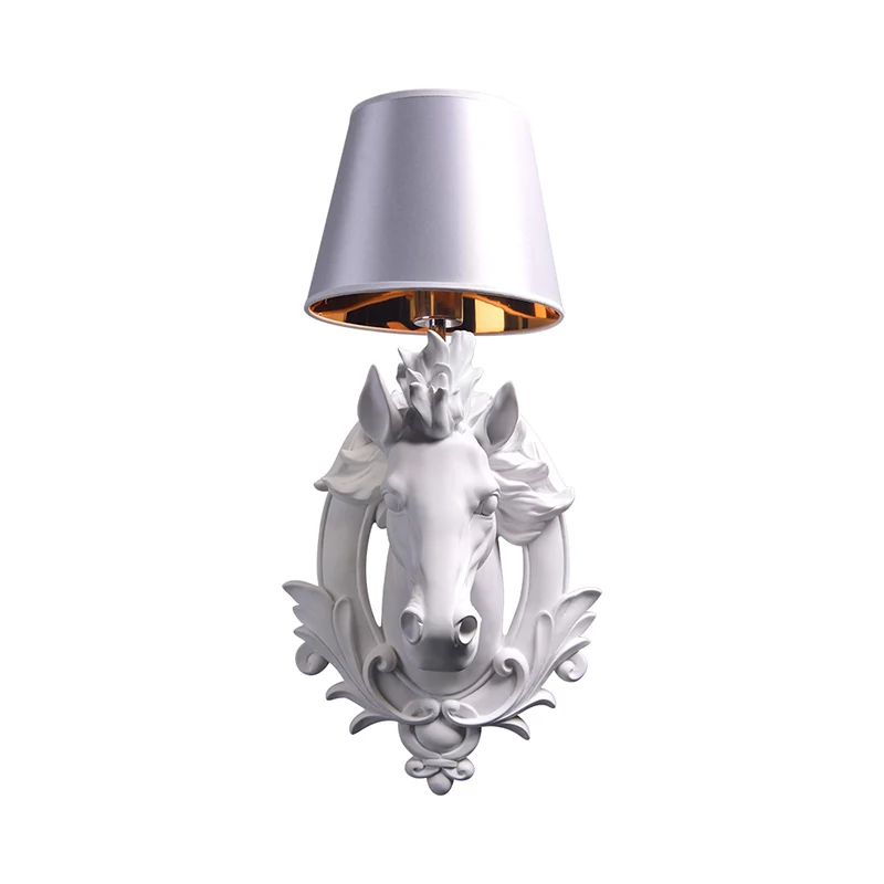 White Horse Wandlamp Platteland 1 Lamp Hars Wandkandelaar met Kegelkap voor Woonkamer, 9,5"/12" W Clearhalo