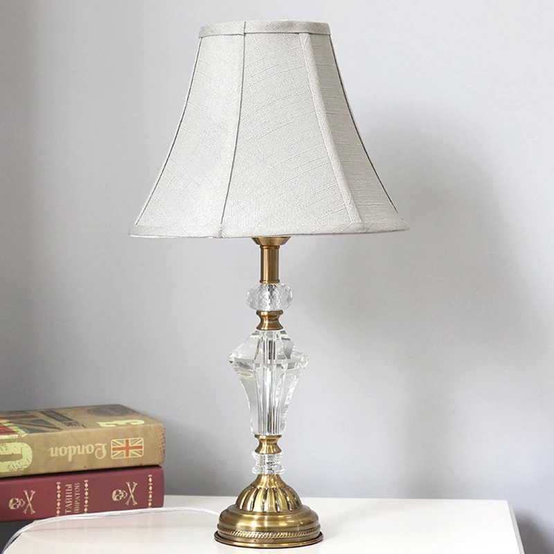 Wide Flare Studielamp Modernistische Stof 1 Hoofd Leesboeklicht Wit voor Studie Clearhalo