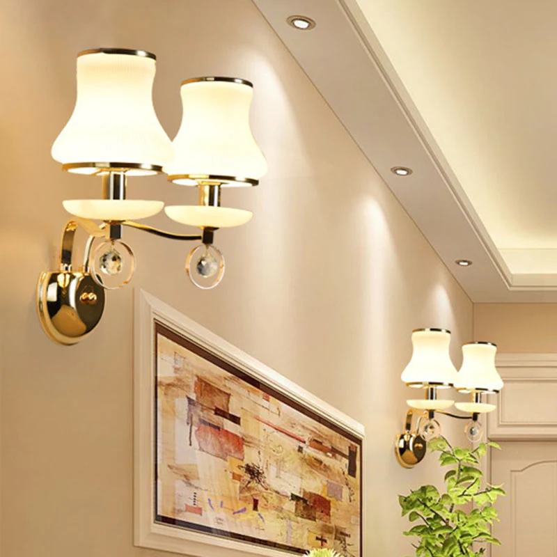 Wit glazen bel wandgemonteerde lamp Vintage 1/2 hoofden woonkamer LED schanslamp met kristallen accent Clearhalo