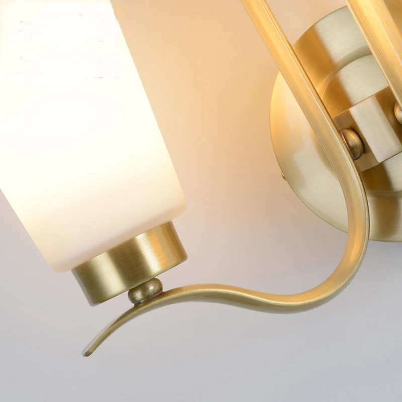 Wit glazen messing wandlamp kegel 2-lichts vintage wandlamp met metalen zwenkarm voor veranda Clearhalo