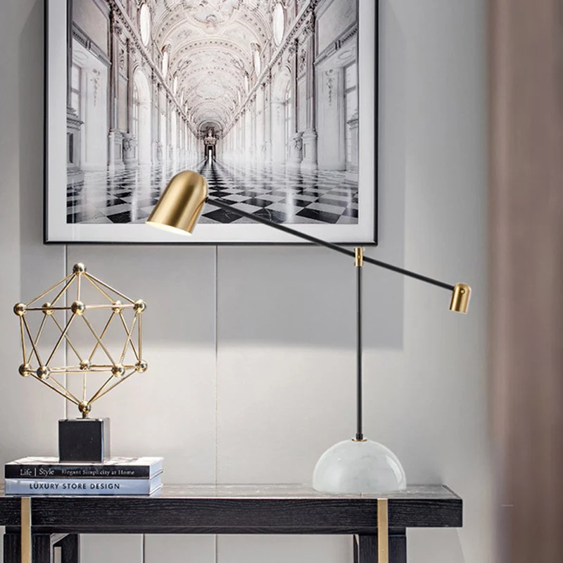 Wit nachtkastje met lineaire arm, eenvoudige LED-nachttafellamp met 1 kop en marmeren voet voor studeerkamer Clearhalo