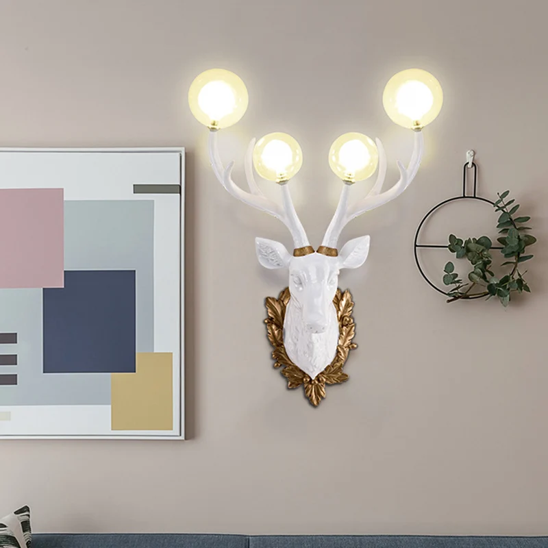 Witte 4-lichts schanslamp antieke hars hertvormige bal helder glazen kap wandverlichtingsarmatuur Clearhalo