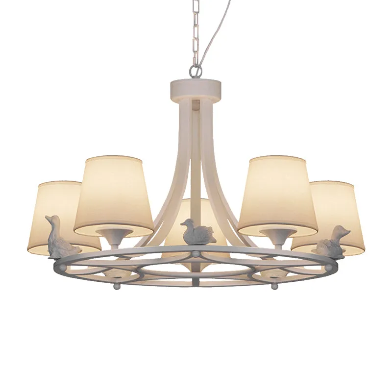Witte 5-kops kroonluchterlamp rustieke stoffen kegel hanglamp met eenddecoratie voor woonkamer Clearhalo