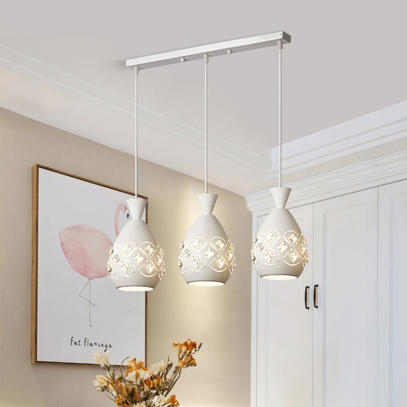 Witte afwerking Wijnblik Hanglamp Modernisme 3 lampen IJzeren multi-plafondlamp met kristallen accent Clearhalo