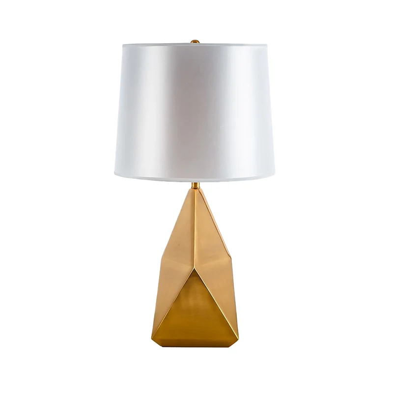 Witte geometrische nachtlamp Luxe 1-kops metalen tafelverlichting met tonvormige stoffen kap Clearhalo