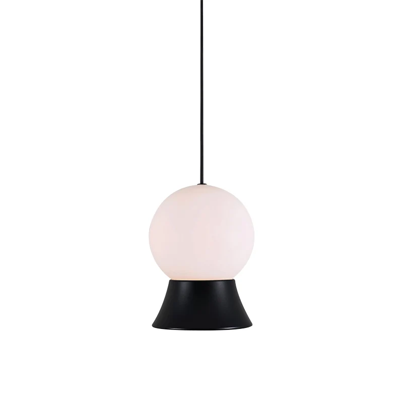Witte glazen bol hanglampset Postmodern 1-lichts hanglamp met goud/zwarte metalen kap Clearhalo
