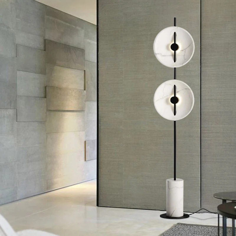 Witte schijf staande lamp Minimalistische marmeren LED-vloerlamp met cilindrische voet Clearhalo