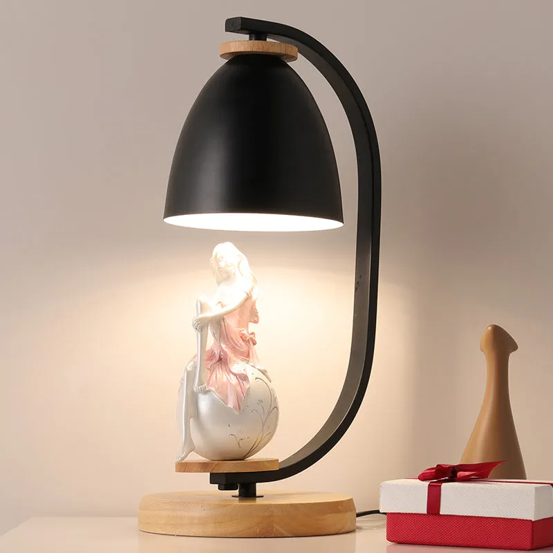 Wit/zwarte afwerking Bell Shade Tafellamp Scandinavische stijl 1-lamps metalen bureaulamp met meisjesdecor Clearhalo