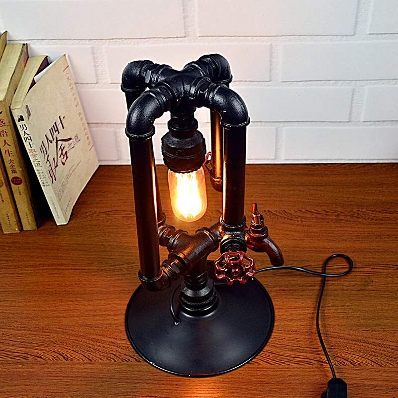 Zwarte 1-Lichtse Bureaulamp Vintage Metallic Crossing Pipe Tafellamp met Waterkraan Deco Clearhalo