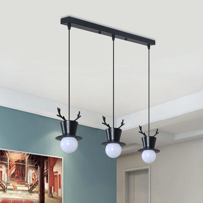Zwarte hoge hoed-clusterhanger Scandinavische stijl, 3 lampen, ijzeren hangende plafondlamp met gewei-decor, ronde/lineair...