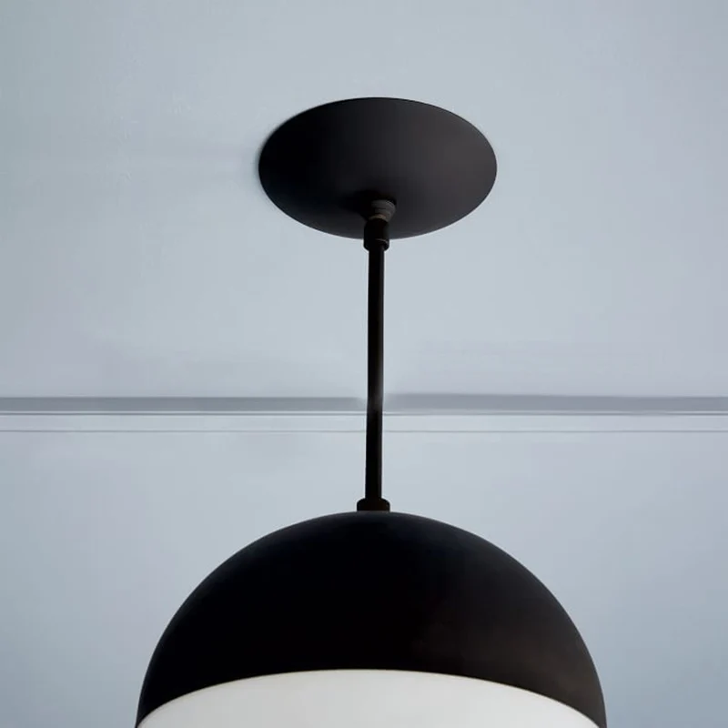 Zwart/Gouden Bol Hanglamp Modernistisch 1 Licht Opaal Glazen Plafondlamp voor Keuken Clearhalo