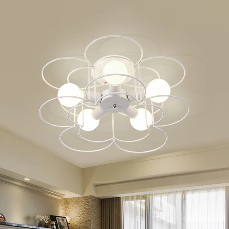 Zwart/wit ijzeren frame semi-inbouwverlichting moderne metalen 5-lichts slaapkamer plafondmontage kroonluchter Clearhalo