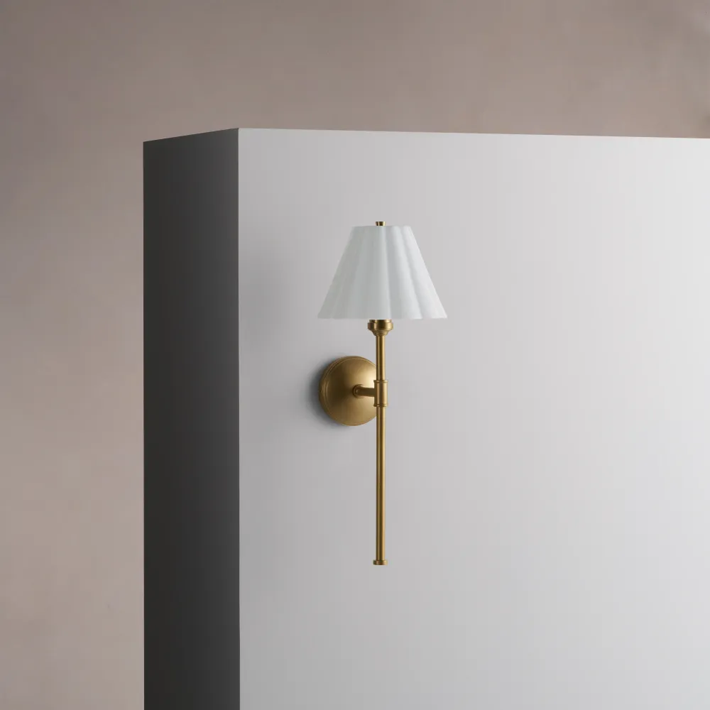 Cotswold Wandlamp Fijn Porselein - Antiek Messing
