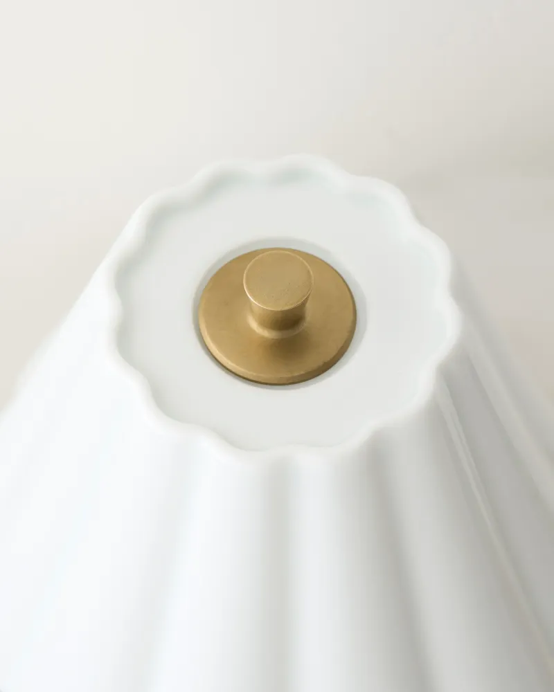 Cotswold Wandlamp Fijn Porselein - Antiek Messing