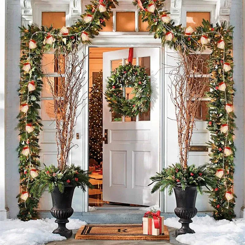 GLIMMERGABLE – Houten LED-huislamp met warmwit licht voor feestelijke accenten Cozey Maison