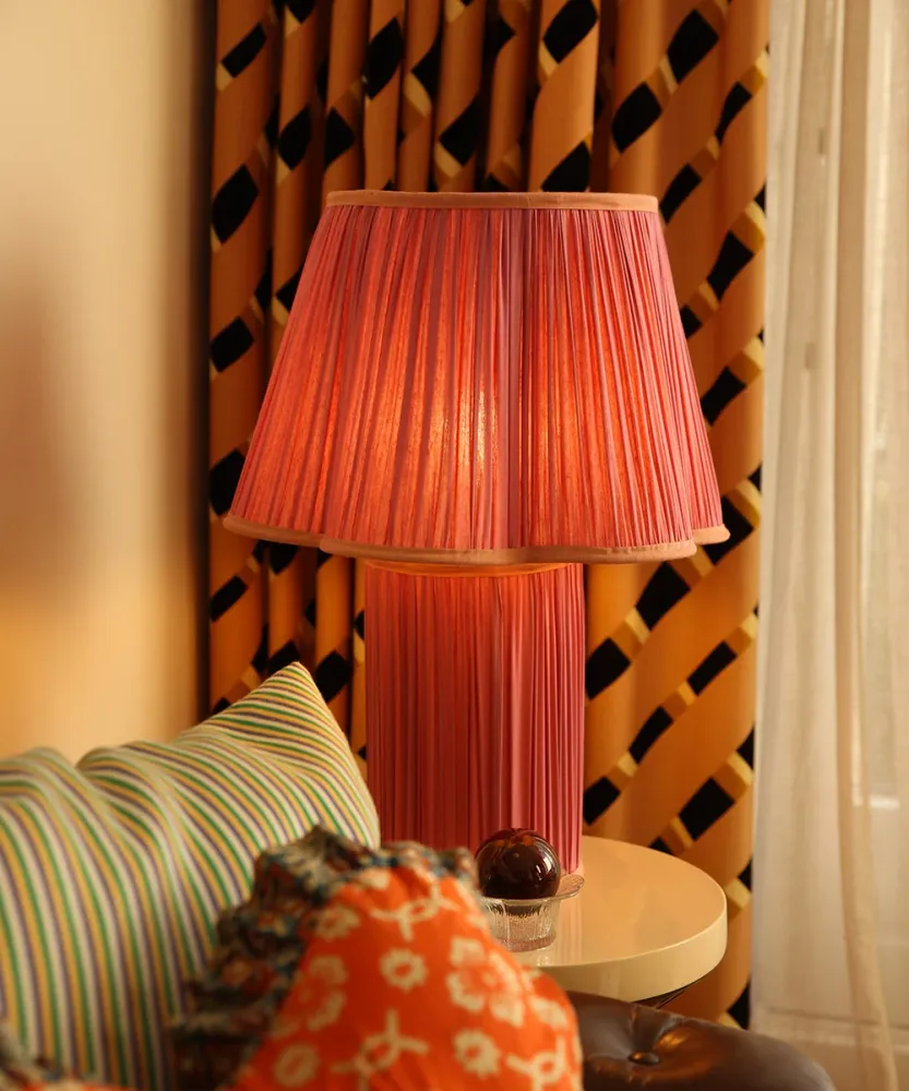 Doing Goods Myra Lamp Fuchsia - Groot 18 x 40 x 57 cm - Zijde/ Viscose