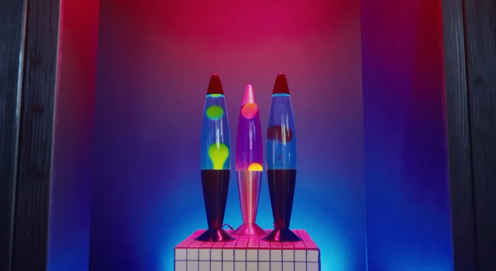 Lighto | Lavalamp zwart | paarse vloeistof met roze lava