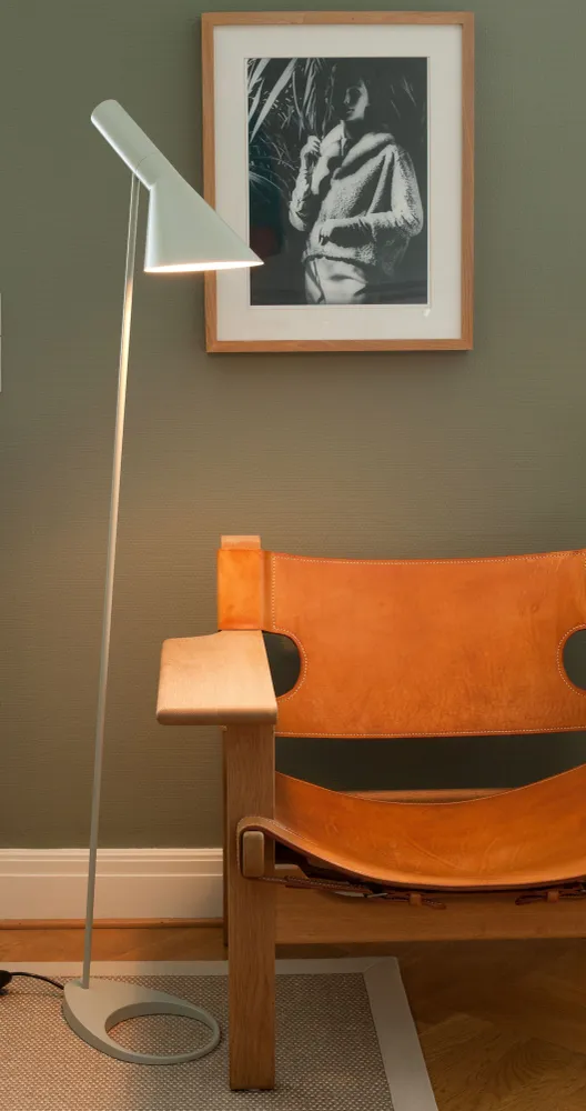 Louis Poulsen AJ vloerlamp Warm Sand