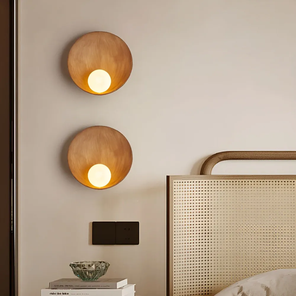 Japandi Wandlamp met Melkglas en Hout voor Warme Sfeerverlichting Lumio