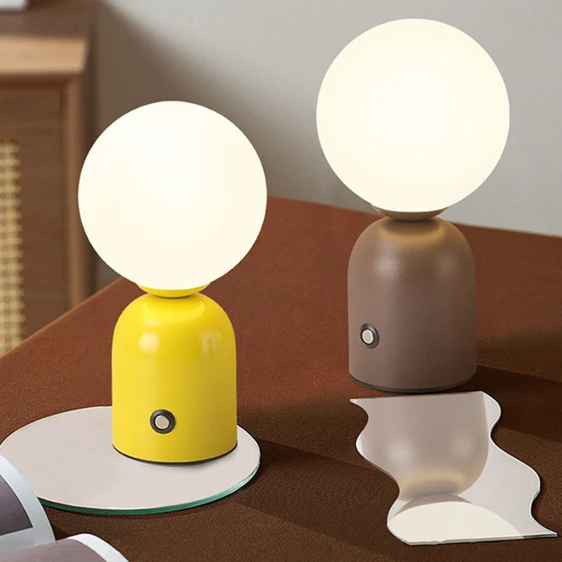 Minimalistische LED Tafellamp – Plug-, 2 W met Acryl Kap Lumio