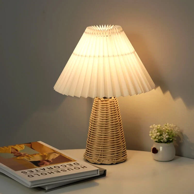 Moderne Beige Rattan Tafellamp met Stoffen Kap – Voor Slaapkamer, Woonkamer Bureau Lumio