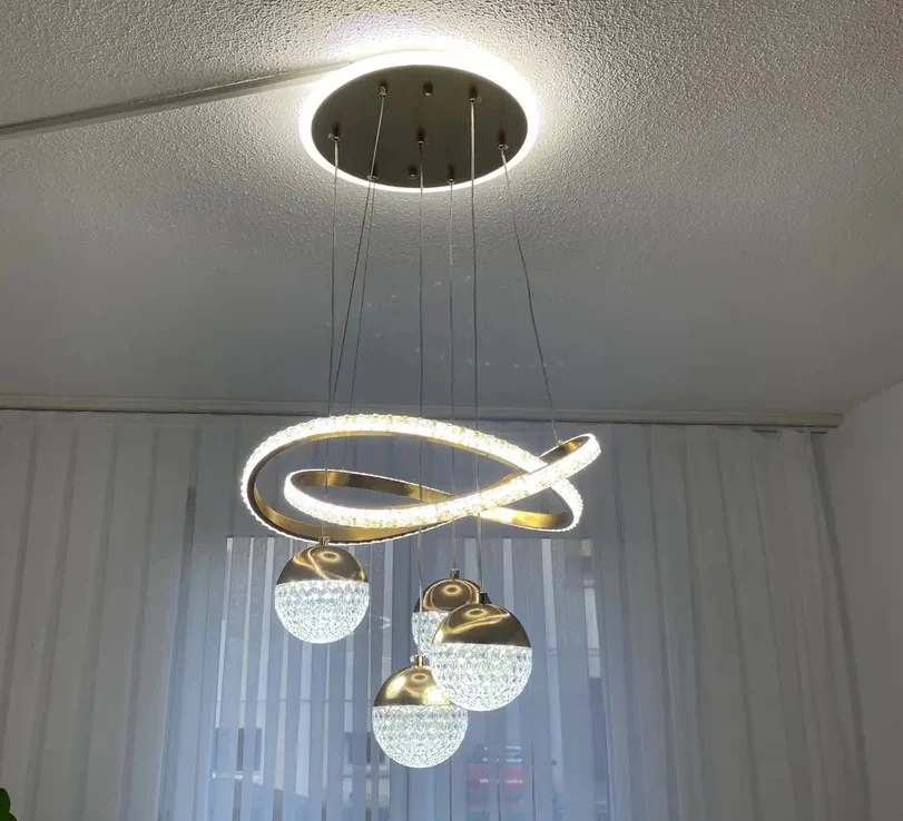 LuxiLamps - 4 Bollen Hanglamp - Kroonluchter Woonkamer - Goud - Moderne lamp - 40 cm - Hanglamp