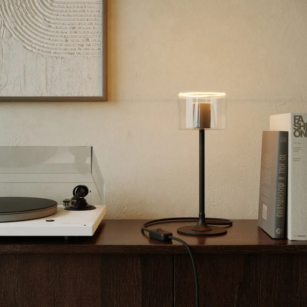 MAG-Y tafellamp met ronde metalen voet en heldere Ghost G03 lamp - Zwart