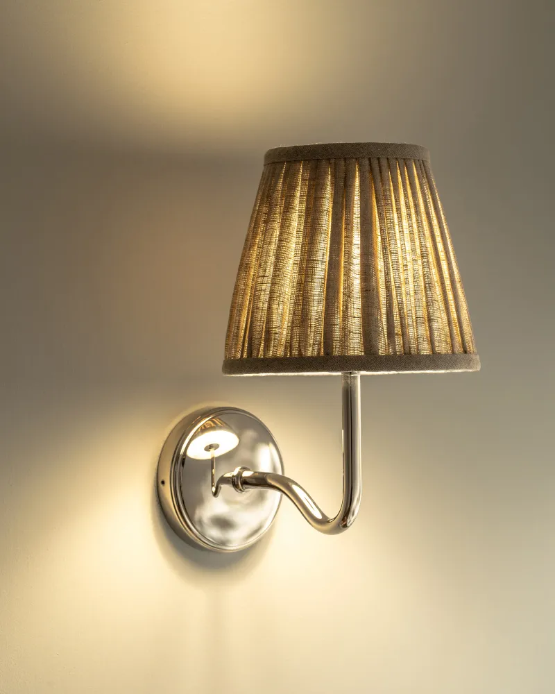 Malvern Medium Wandlamp Geplooid Naturel Beige - Gepolijst Nikkel