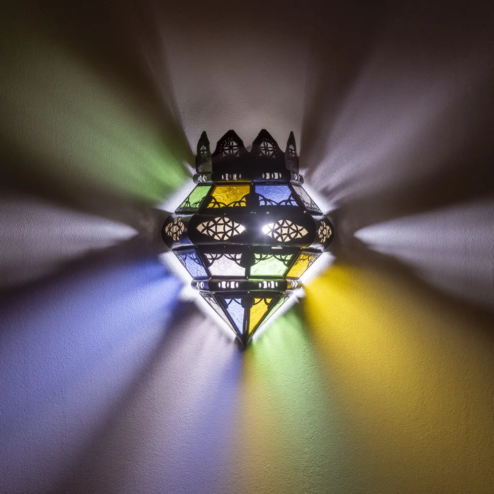 Marokkaanse smeedijzeren en kristallen kroon wandlamp
