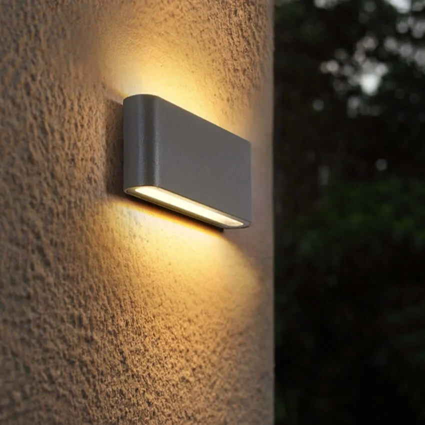 Moderne LED Buitenwandlamp - Waterdicht