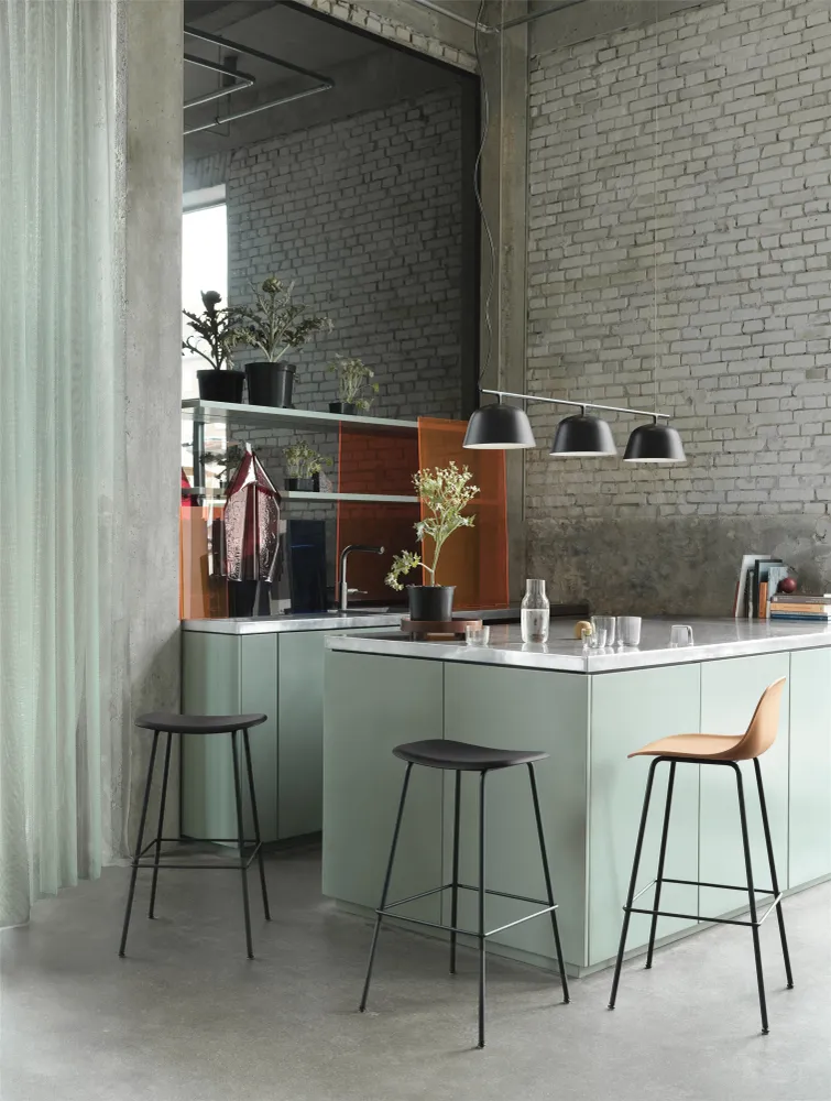 Muuto Ambit Rail lamp Black