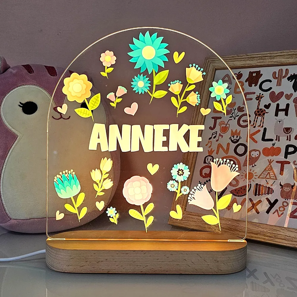 Nachtlampje met bloemenmotief