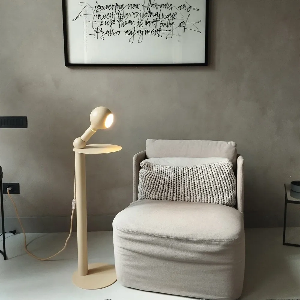 Rocco - Vloerlamp met Stekker UK en Camo Lichtbron - Crème
