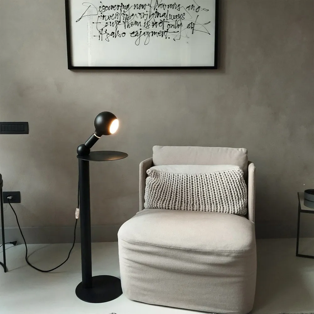 Rocco - Vloerlamp met UK-stekker en Camo-lichtbron - Zwart