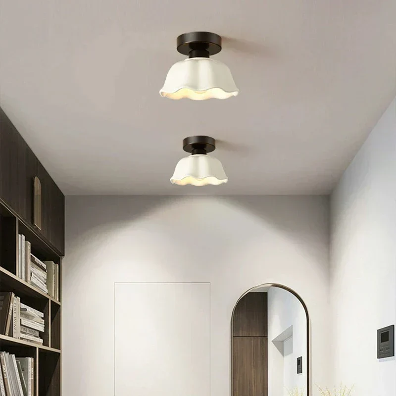 BrightGleam - Keramische en Glazen Hanglamp voor Luxe Interieurs Selzar