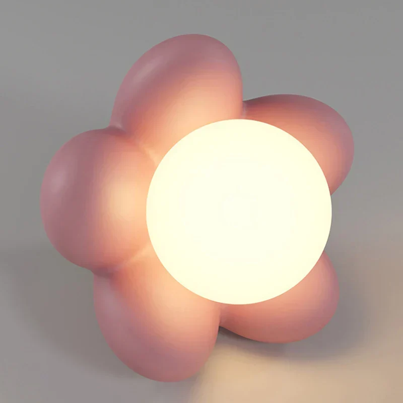 FloralGlimmer - Wandlamp met Crèmekleurige Bloem Selzar