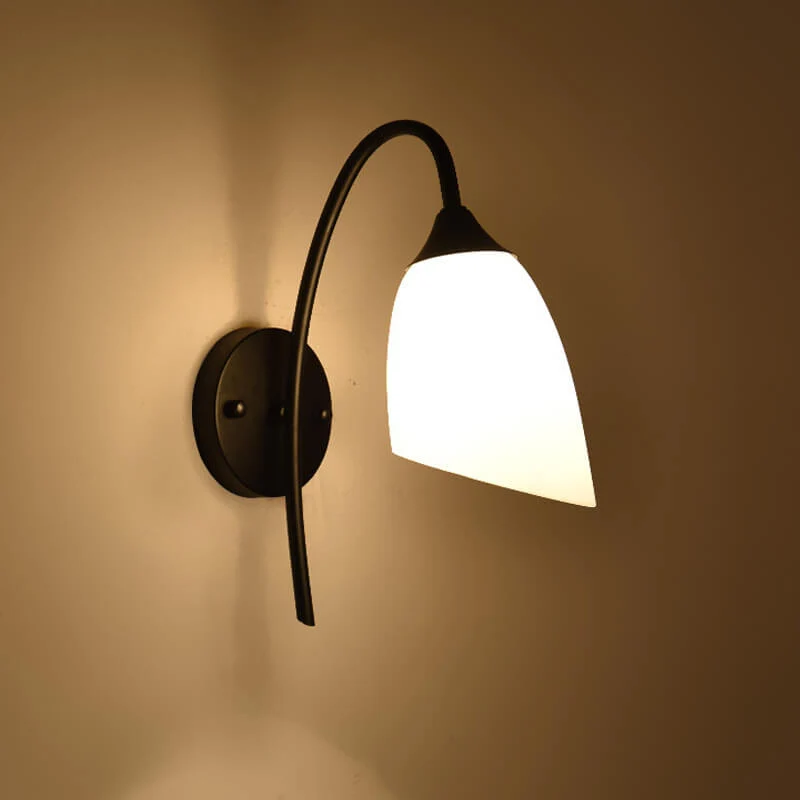 GloeiGlow - Moderne schuine, glockenförmige wandlamp met arm Selzar