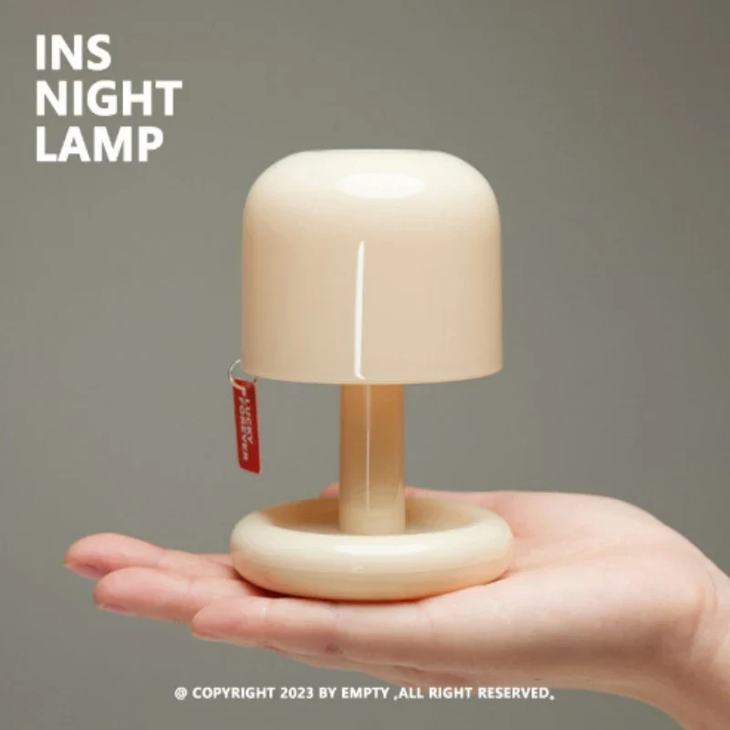 LuminaMycelium - Paddestoelvormige Lamp Selzar