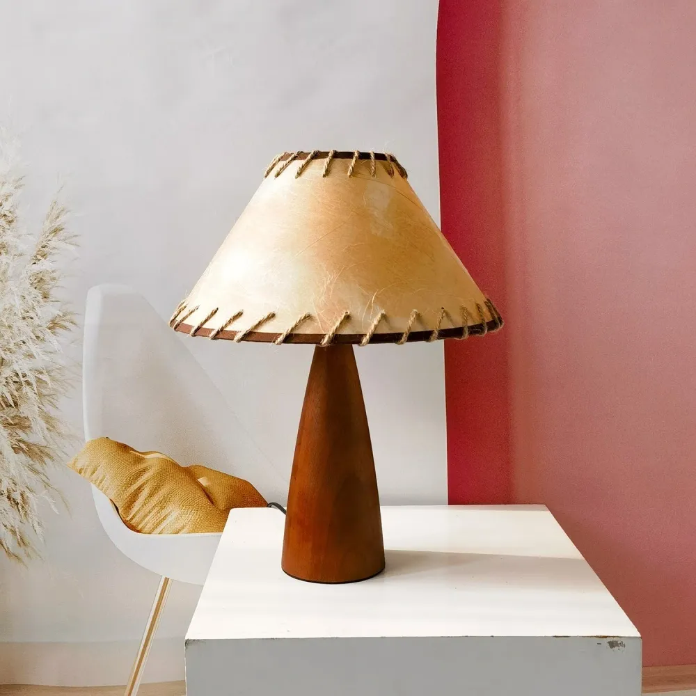 NobleOak – Klassieke Houten Lamp Selzar