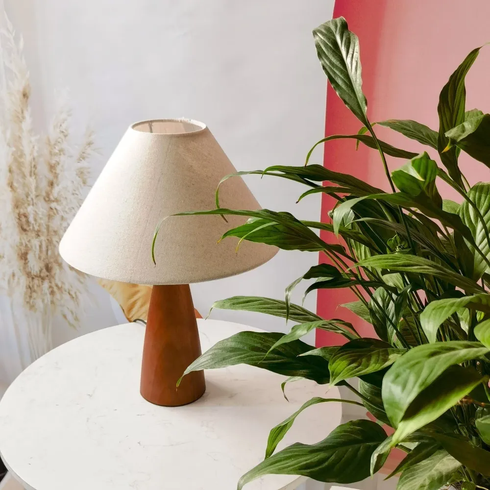 NobleOak – Klassieke Houten Lamp Selzar