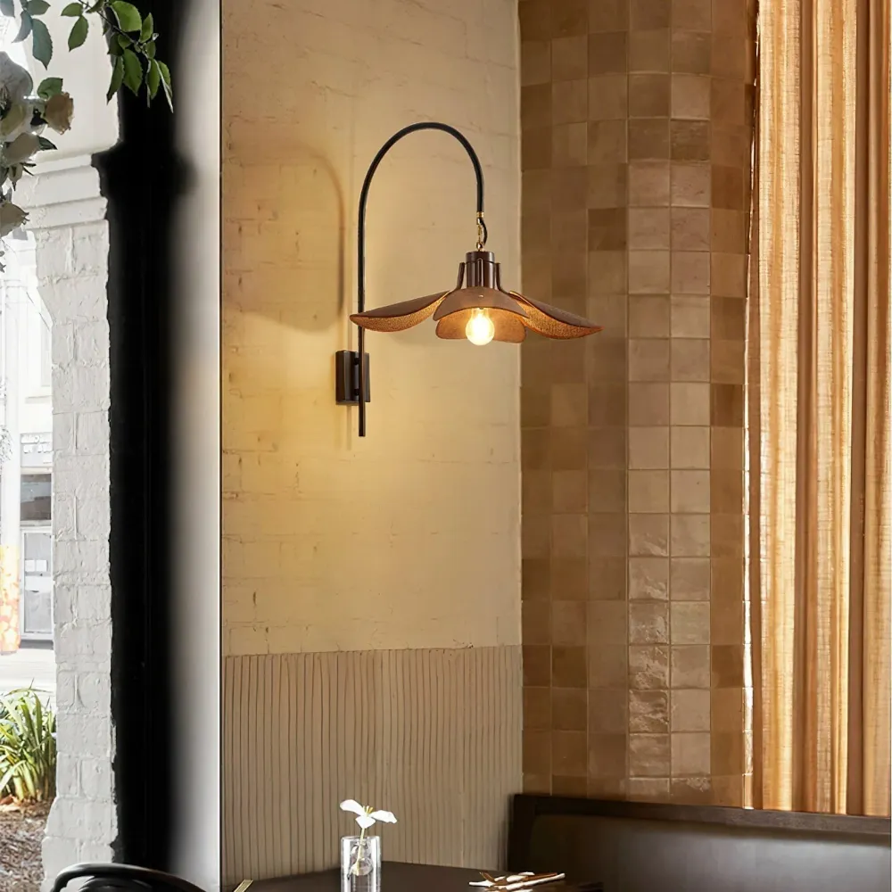 Petal – Bloemige Wandlamp Selzar