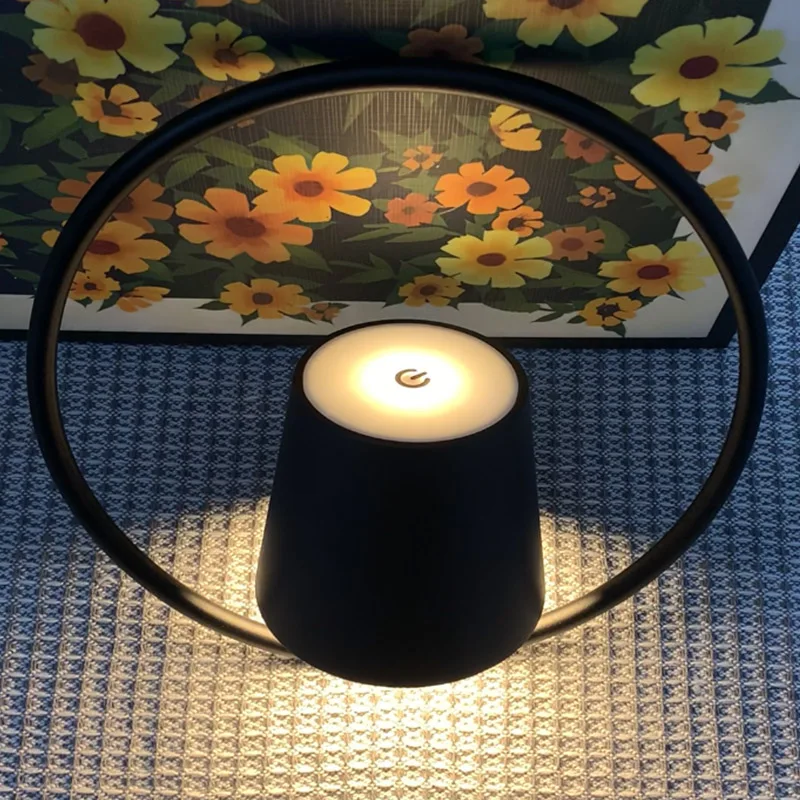 PlushLumina - Draagbare Hanglamp Selzar