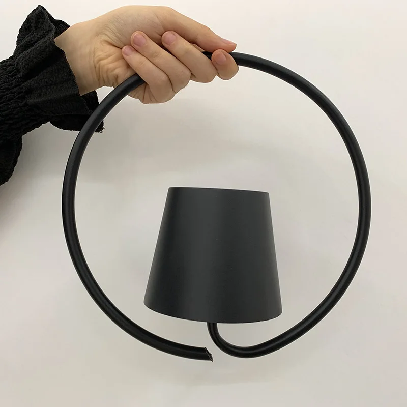 PlushLumina - Draagbare Hanglamp Selzar