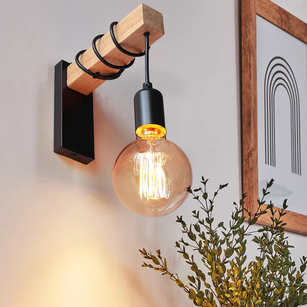 RusticBeam - Houten en IJzeren Wandlamp Selzar
