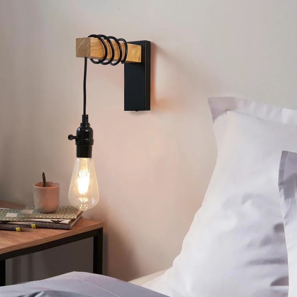 RusticBeam - Houten en IJzeren Wandlamp Selzar