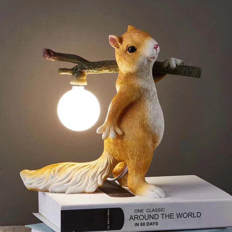 Tafellamp Eekhoorn Design met LED Bol en Decoratief Beeld