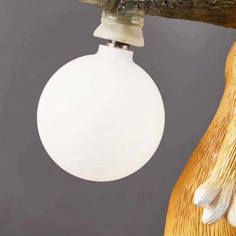 Tafellamp Eekhoorn Design met LED Bol en Decoratief Beeld